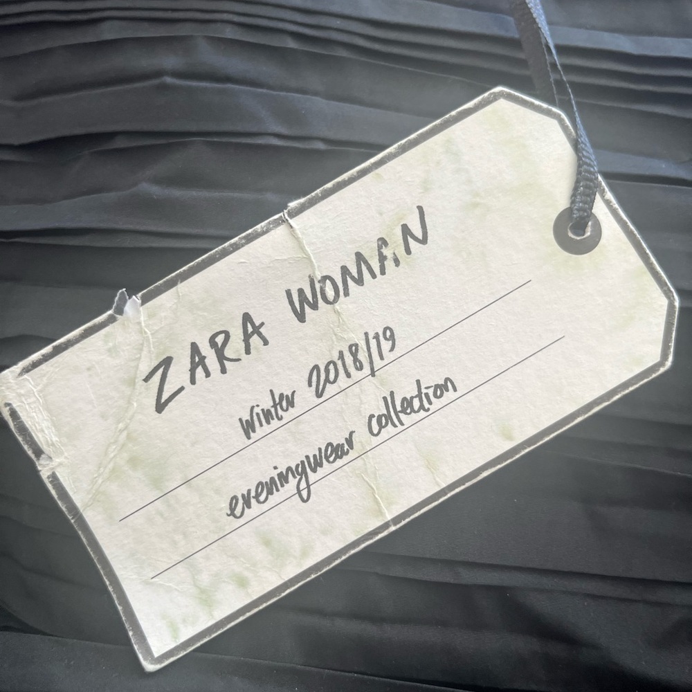 Statement skirt Zara evening wear collection 2018/19 rucking and ruffled hem - Picture 5 of 9